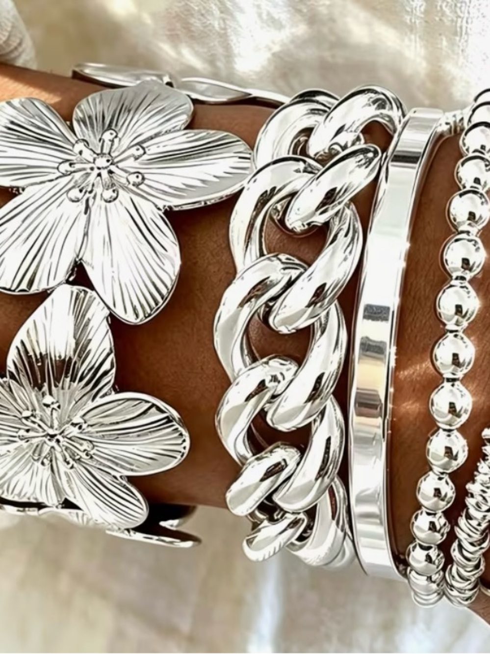 🩶 NEW 5 Bracelet Silver Flower Statement Bracelet Stack 🩶 - Picture 11 of 11